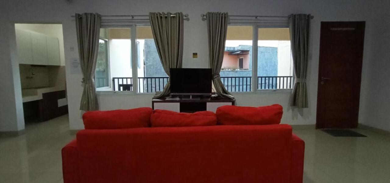 Ragunan Residence Syaridin Giacarta Esterno foto
