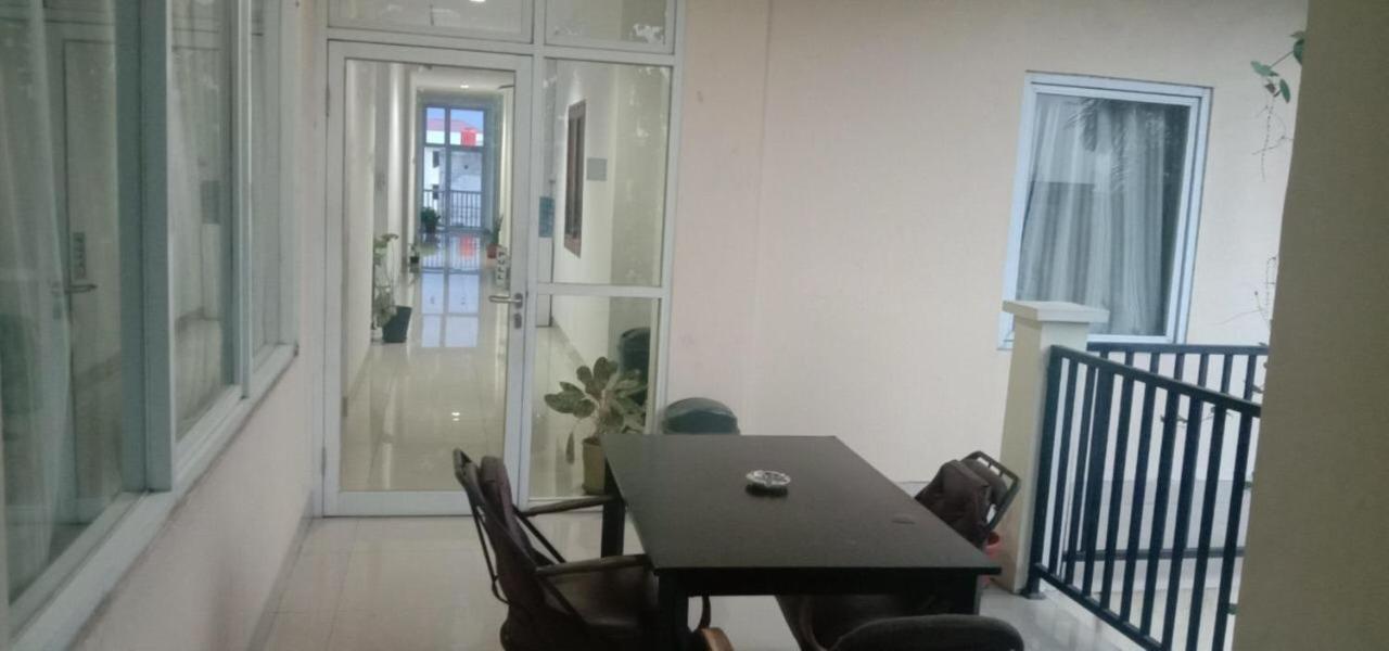 Ragunan Residence Syaridin Giacarta Esterno foto