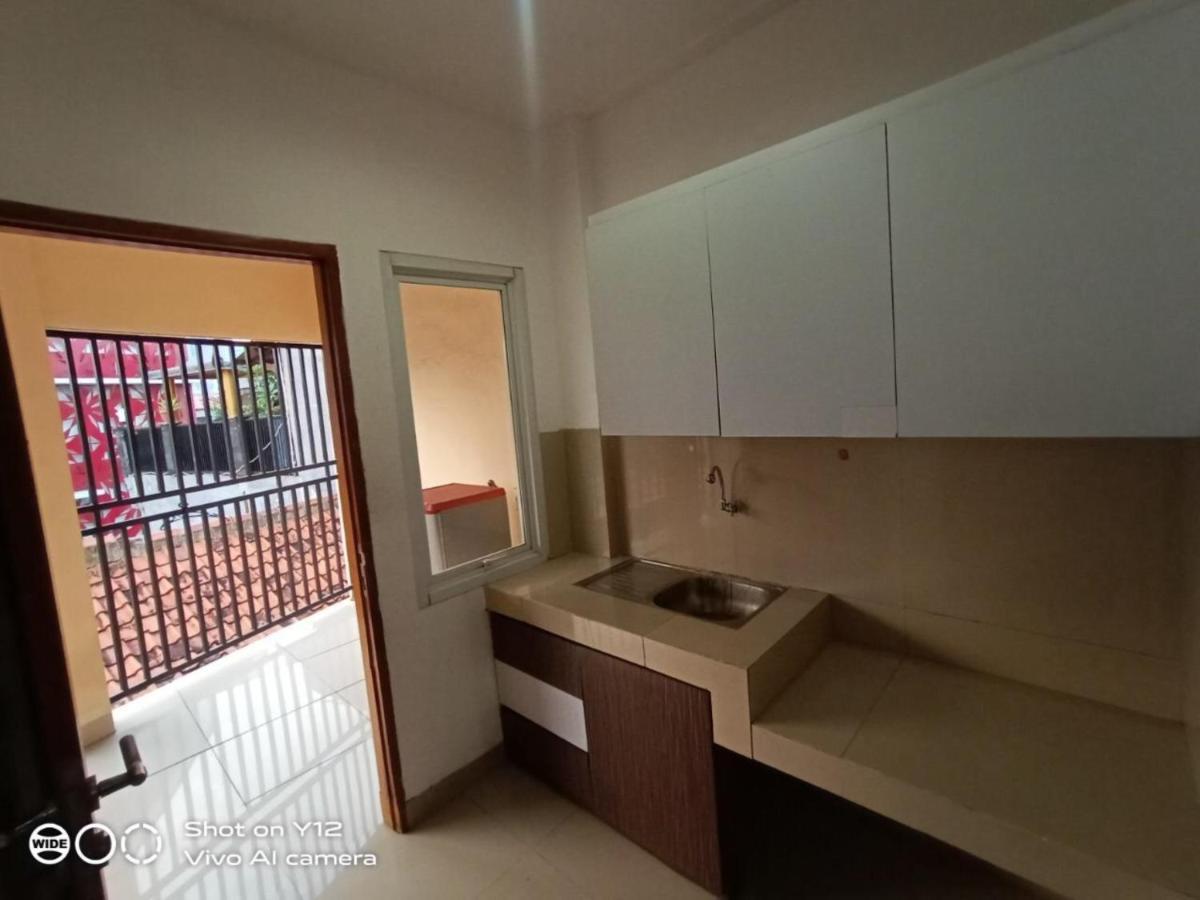 Ragunan Residence Syaridin Giacarta Esterno foto
