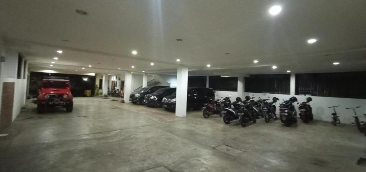 Ragunan Residence Syaridin Giacarta Esterno foto